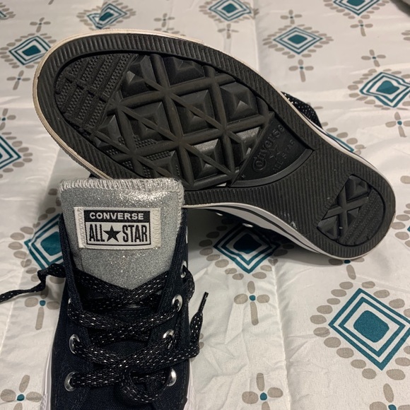 Converse - Picture 2 of 3